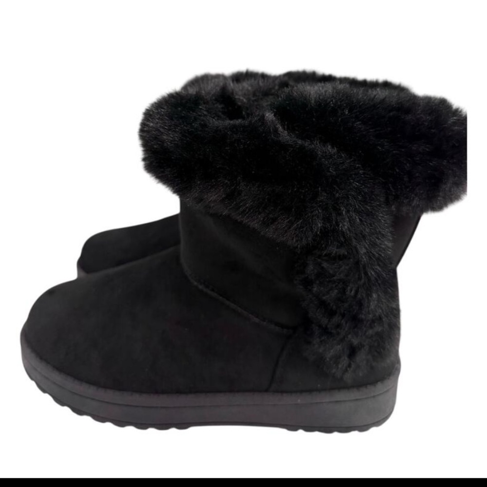 White Mountain Girls Snow fur boot Size 5 NEW # Box M846